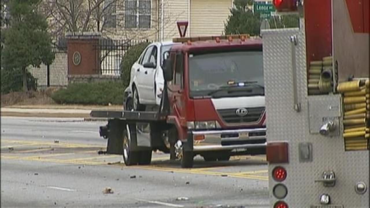 1 killed in Covington Hwy crash WSBTV