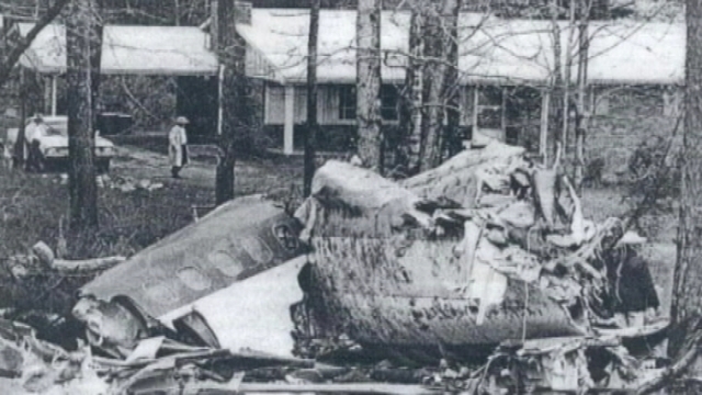 Survivors mark anniversary of deadly Paulding Co. plane crash | WSB-TV