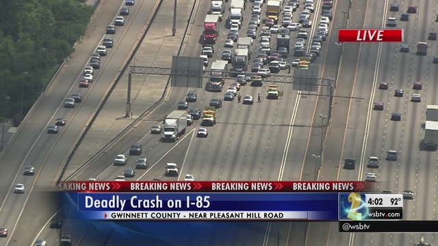 Two killed in crash on I-85 NB; interstate shut down | WSB-TV
