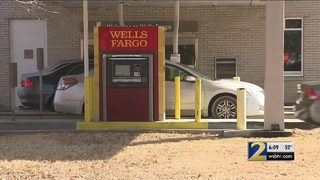Wells Fargo customers frustrated with banking issues after widespread outage