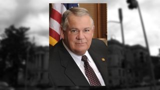 Several metro GOP leaders pass resolution urging House speaker to step down