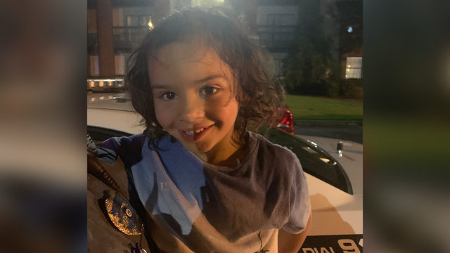 Police searching for parents of toddler wandering around apartment complex