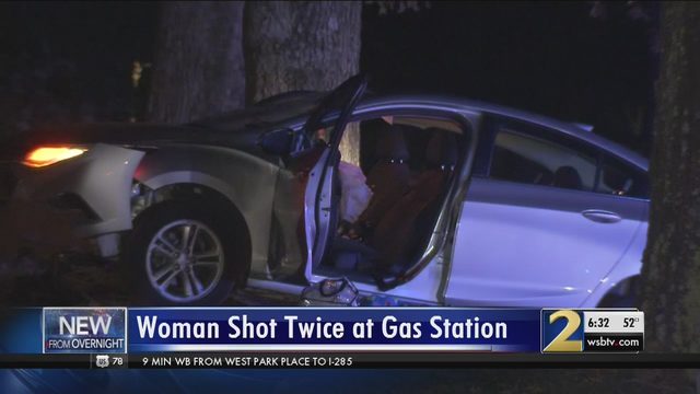 Lyft driver shot twice by customer she was picking up, police say - WSB Atlanta